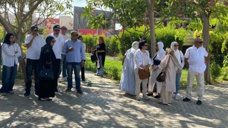 تشييع جثمان الفنان محمد مرزبان بحضور عائلته وأصدقائه .. فيديو