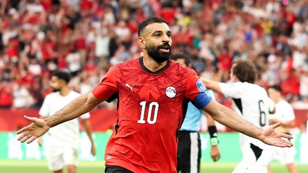 نجوم العالم يشيدون بإنجاز صلاح التاريخي بعد قيادة مصر للفوز على نيوزيلندا في المونديال