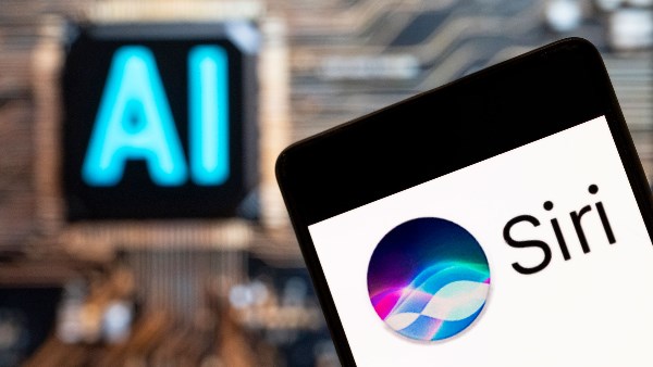 المطورون يبدأون الاختبارات المكثفة للقدرات الثورية لمساعد آبل الذكي Siri AI