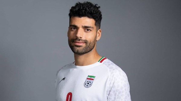 طارمي يكشف تفاصيل زيارة إنفانتينو لغرفة ملابس إيران ويطالب الفيفا بمزيد من الدعم