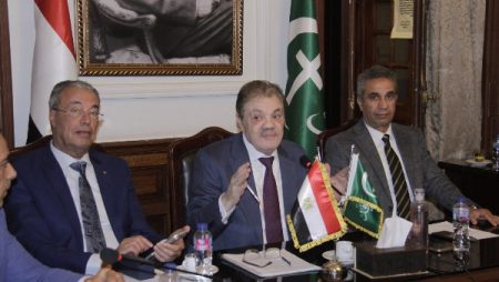 الوفد يدافع عن اتفاق جبل الزيت: وفر 350 مليون دولار من الوقود ونقل مخاطر الصيانة للمستثمر