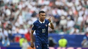 بهدفه أمام العراق.. مبابي يلاحق ميسي ويعادل رقم الظاهرة رونالدو في كأس العالم