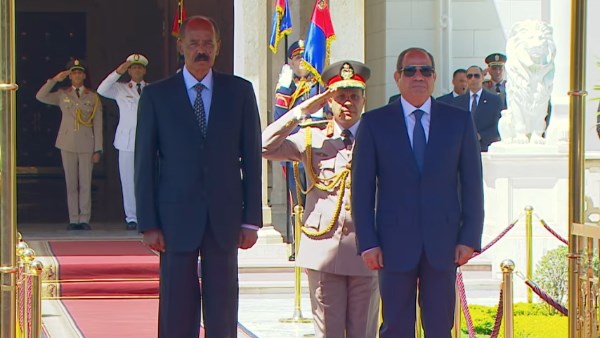 الرئيس السيسي يستقبل رئيس إريتريا ويبحث معه تطورات القرن الأفريقي والسودان وأمن البحر الأحمر.. فيديو