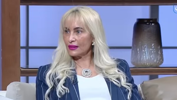 زوجة حسام حسن: ارتديت الحجاب 20 عامًا عن قناعة ثم تخليت عنه لهذا السبب |فيديو