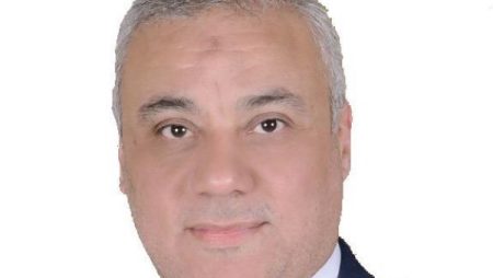 استعدادا لموسم الحج والعمرة.. لجنة السياحة الدينية تبدأ اجتماعاتها مع الشركات