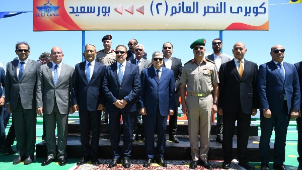 سيولة مرورية.. الكوبري العائم الجديد أحدث مشروعات الربط بين مدينتي بورسعيد وبورفؤاد