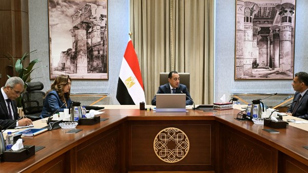 مدبولي يوجه بضرورة إحداث نقلة حضارية شاملة بمدينة الغردقة والمدن السياحية بالبحر الأحمر
