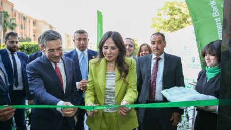 وزيرة الإسكان تفتتح مركز الإسكان المتخصص التابع لبنك التعمير والإسكان بالقاهرة الجديدة