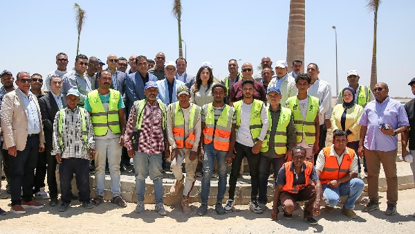 وزيرة الإسكان تتفقد مشروع “بيت الوطن” بالامتداد الشرقي للقاهرة الجديدة التي