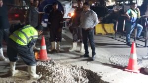 هبوط أرضي بشارع مصطفى النحاس.. ورئيس الصرف الصحي يؤكد سلامة شبكات المنطقة.. صور