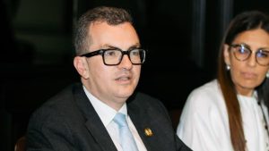 أحمد رستم: الاتصالات وتكنولوجيا المعلومات أحد أكثر القطاعات مساهمة في النمو الاقتصادي