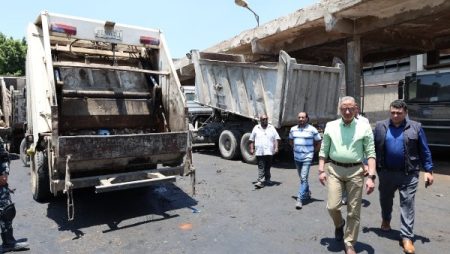 محافظ الجيزة يكلف بتكثيف أعمال النظافة أسفل محور عمرو بن العاص وشوارع المنشية والقومية العربية