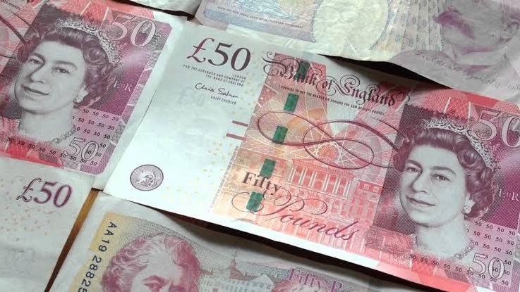 لليوم الثاني.. سعر العملات الأجنبية يستقر في السوق الرسمية..اليورو بـ59.87 والدولار 51.9 جنيه