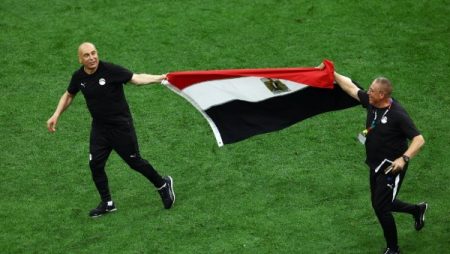 اتحاد الكرة: حسام حسن مستمر مع المنتخب الوطني بعد المونديال
