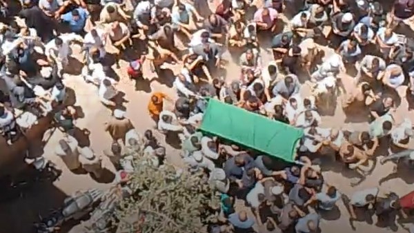 جنازة مهيبة.. تشييع جثماني شقيقين لقيا مصرعهما في حادث تصادم بالمنوفية