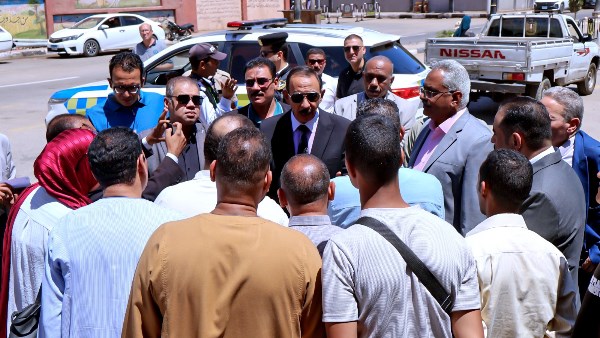 وزير التعليم في سوهاج مع انطلاق الثانوية العامة.. رسائل طمأنة من قلب اللجان