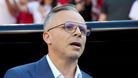 مدرب المغرب : حققنا المطلوب أمام اسكتلندا.. وكنا نستحق الفوز بفارق أكبر