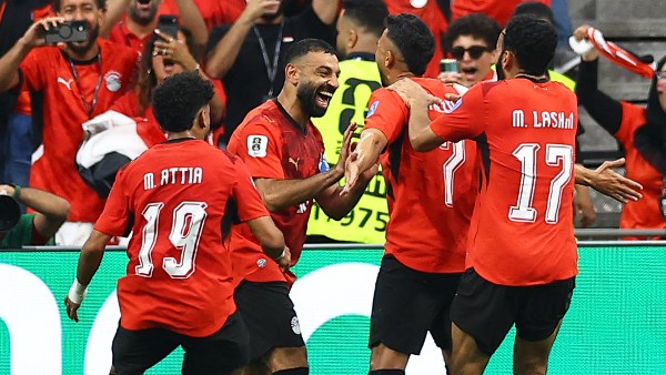 اتحاد الكرة: مكافآت استثنائية للاعبي المنتخب.. وصلاح قائد حقيقي داخل وخارج الملعب