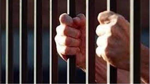 اتهام شخص بمعاكسة فتاتين داخل مسكنهما بشبرا الخيمة