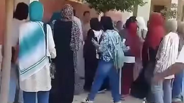 أول رد من تعليم الشرقية عن فيديو ضرب مدرّسة منع الغش