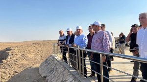 وزيرا النقل والكهرباء فى زيارة ميدانية إلى مناطق جبل سحابة بسيناء وعتاقة بالسويس
