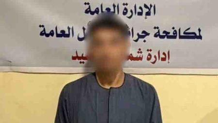نصاب ينتحل صفة موظف خدمة عملاء في بنك للإستيلاء على أموال على المواطنين