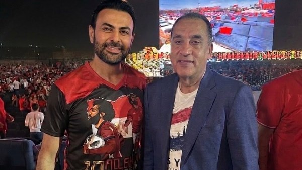 برفقة رئيس الوزراء | محمد كريم يشيد بالعاصمة الجديدة في مباراة مصر وبلجيكا .. صور