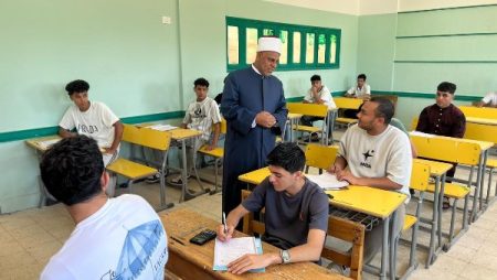 الغرفة المركزية لامتحانات الثانوية الأزهرية.. أسئلة الفيزياء راعت الفروق الفردية وجمعت بين قياس الفهم والتحليل