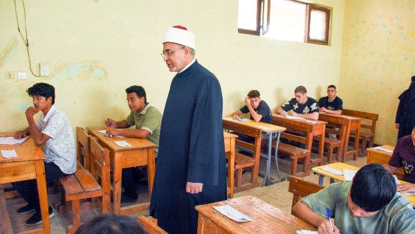 دعمًا للطلاب ورفعًا لمعنوياتهم...