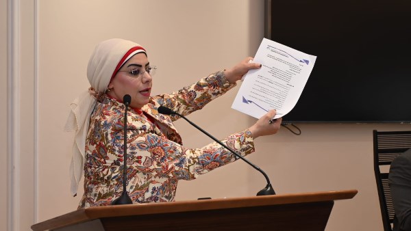 جيهان شاهين تطالب بحل نهائي لأزمة مياه الشرب بالسليمانية