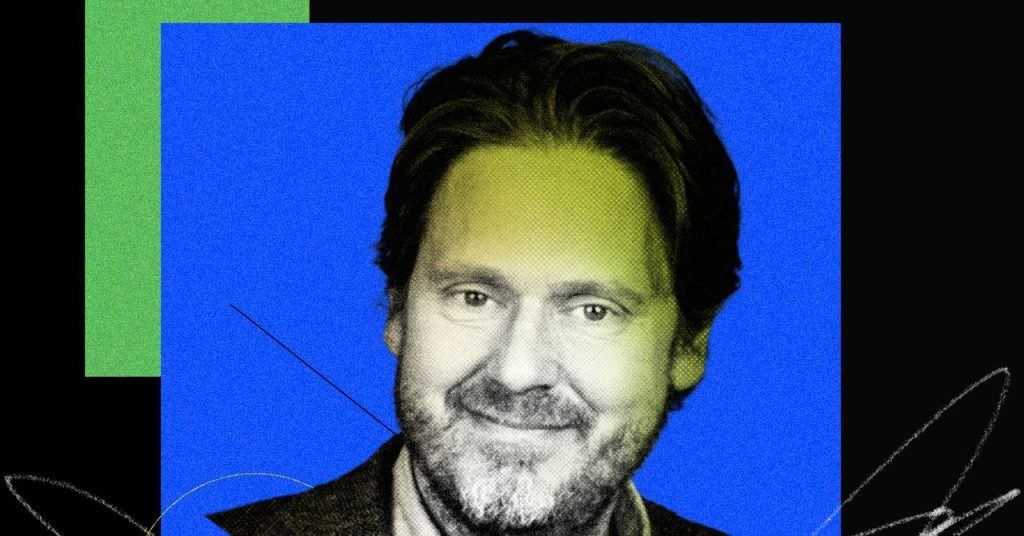 يريد تيم هايدكر تحويل Infowars إلى سباحة للكبار على الإنترنت