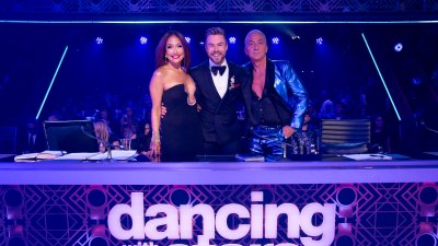 DWTS Exec يثير الموسم 35 بعد الكشف عن سيارا ومورا