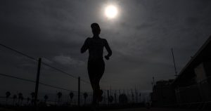 هل يمكن أن يكون تحفيز العصب المبهم هو المفتاح لتخفيف اضطراب ما بعد الصدمة على المدى الطويل؟ تقدم هذه الدراسة أدلة