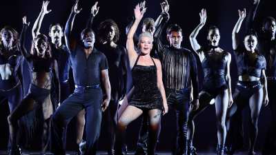GettyImages-2280405792chicagotonystribute.jpg