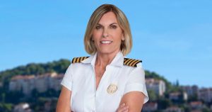 كابتن ساندي من شركة below Deck Med يظهر لأول مرة في التمثيل للمساعدة في حل جريمة قتل على “Hudson and Rex” (حصريًا)