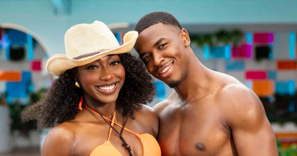 تشكو KC من Love Island USA من عدم ممارسة الجنس مع Aniya، وتقارنها بالجدة