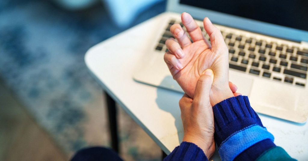 تستخدم شركة فرنسية ناشئة بوليمرات خاصة لمساعدة الأعصاب على الشفاء بشكل أفضل