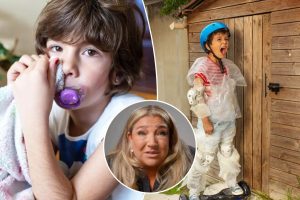 “Supernanny” جو فروست تنتقد الآباء لتربية أطفالهم غير الصامدين