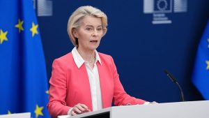 Von der Leyen مقتنعة بقضية فرض قيود على وسائل التواصل الاجتماعي “مناسبة للعمر”.