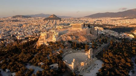 يستمر السفر إلى أوروبا في النمو في عام 2026، حيث تقود اليونان وإيطاليا ومالطا الطريق
