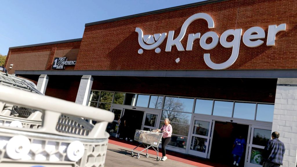 كروجر يشتري Giant Eagle مقابل 1.65 مليار دولار بعد فشل عملية اندماج ألبرتسون