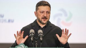 زيلينسكي يحث الولايات المتحدة وأوروبا على تقديم المزيد من المساعدة لأوكرانيا