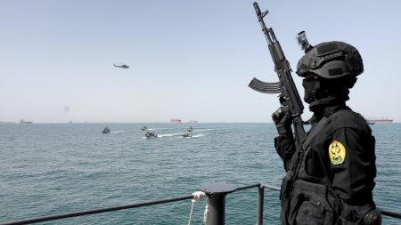 ويقول ترامب إن الاتفاق النووي الإيراني انتهى ويهدد بشن ضربات جديدة