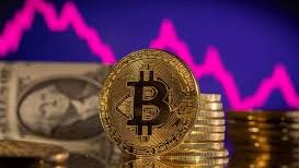 بيتكوين تتمسك بمستوى 64 ألف دولار.. ترقب عالمي يرسم ملامح سوق العملات المشفرة