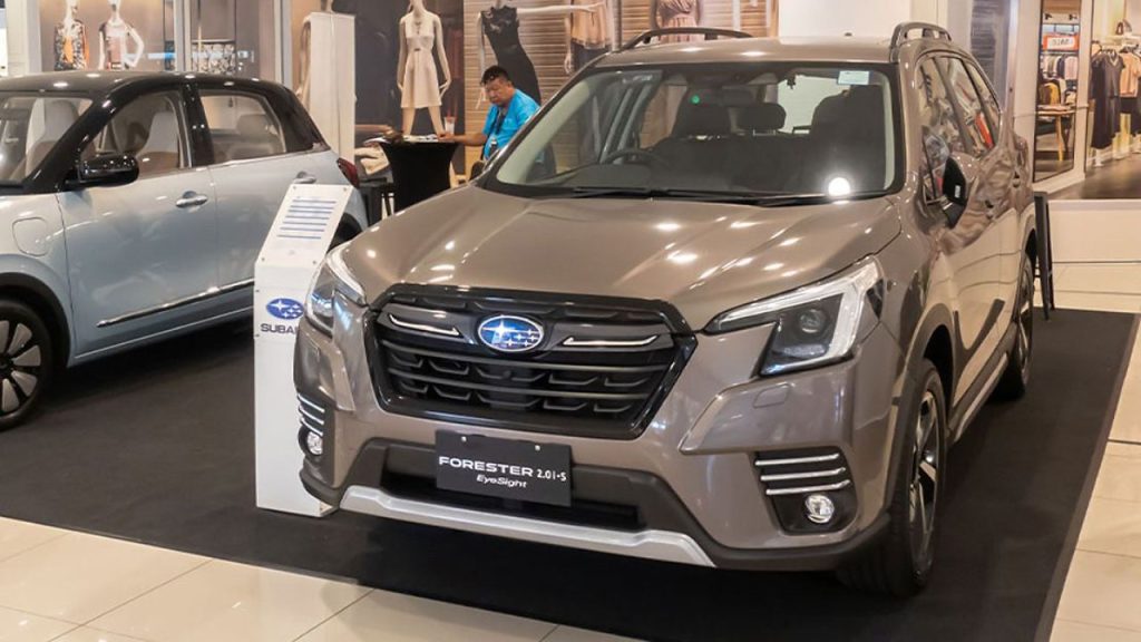 تستدعي سوبارو 541000 سيارة بسبب خطأ في ملصق السلامة الفيدرالي: NHTSA