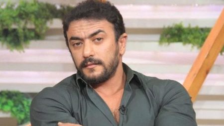 أحمد العوضي يدعو جمهوره لمشاهدة شمشون ودليلة