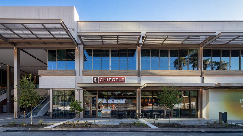 تفتتح Chipotle أول موقع لها في المكسيك حيث تخطط لمزيد من التوسع