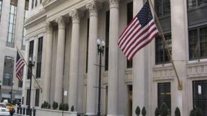 الاحتياطي الفيدرالي الأمريكي يثبت سعر الفائدة