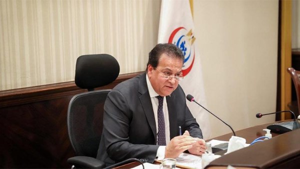 عبدالغفار : الشراكة مع القطاع الخاص لا تعني بيع المستشفيات