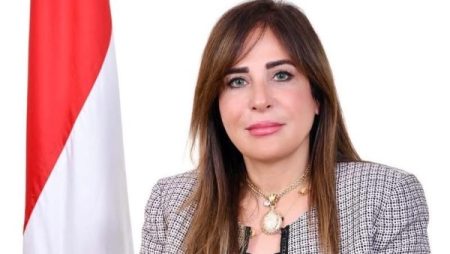 وزيرة الإسكان تتابع مستجدات ملف توفيق أوضاع الأراضي المضافة للمدن الجديدة